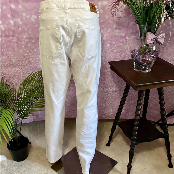Lauren jeans Ralph Lauren white modern curvy fit jeans. - Picture 8 of 15